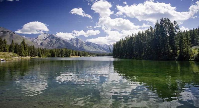 johnstone lake banff.jpg